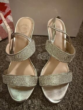 Women's silver Embellished Strappy Sandals